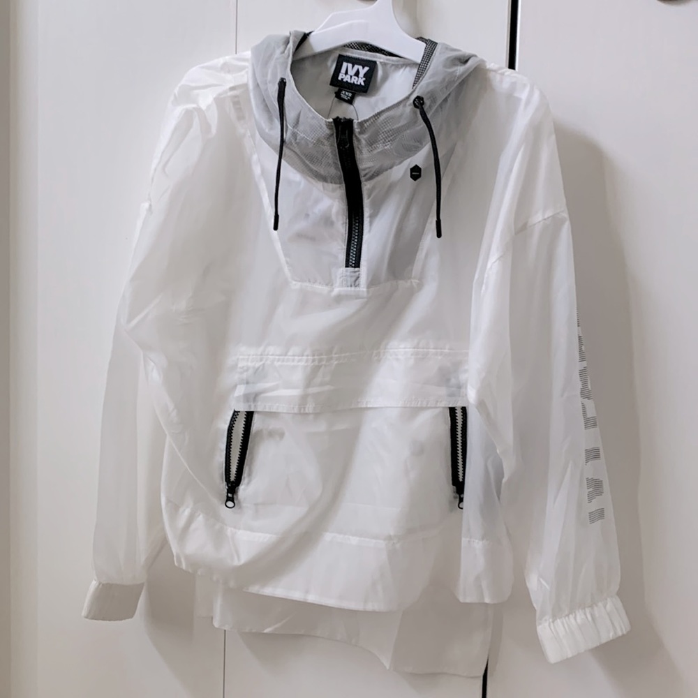 NWT Ivy Park windbreaker